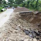 Cifras. Esta es una de las vías que fue afectada por el temporal, se reportan otros 10 puntos críticos en el cantón