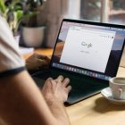 Google ofrece una nueva alternativa para probar ropa sin moverte de lugar.