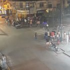 LOS HABITANTES DE LA AVENIDA VICENTE PIEDRAHITA DE BANIFE SALIERON  DE SUS DOMICLIOS A MIRAR QUE HABIA PASADO EN EL ASADERO