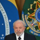El presidente de Brasil, Luiz Inácio Lula da Silva, habla, el 14 de junio de 2023, durante un encuentro con empresarios del comercio minorista, en el Palacio de Planalto en Brasilia (Brasil). EFE/André Borges