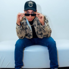 Aléx Vizuete, tras ganar el reconocimiento, hasta durmió con el premio, así lo publicó en sus redes sociales.