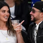 Kendall Jenner y Bad Bunny juntos en un partido de la NBA.