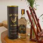 Bebida.- Una botella del licor Caldo de Gallina, bebida típica de la ciudad Baños de Agua Santa, en Ecuador.