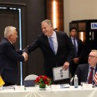 Cita. El ministro de Defensa Luis Lara dio la bienvenida a los asistentes a la reuión.