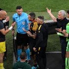 El DT luso decidió abandonar su cargo en la UEFA debido a que no estaba de acuerdo con la sanción impuesta en su contra.