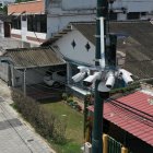 CAMARAS  DE SEGURIDAD INSTALADAS EN UNA ZONA DE LA CIUDADELA URDESA, GUAYAQUIL.