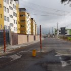 Carcelén. Los vecinos fueron sancionados por intentar cerrar la calle.