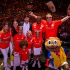 Enner Valencia contó con la presencia de su esposa Sharon Escobar y de sus hijos en su primer día como jugador del Inter de Porto Alegre.