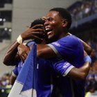 Carabalí y Angulo celebraron el triunfo de Emelec.