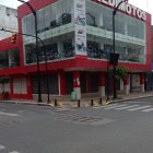 Desolado. El centro del cantón lució prácticamente vacío ante la decisión de muchos locales de no abrir sus puertas.