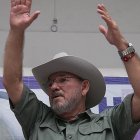 De las primeras investigaciones se desprende que los sicarios atacaron el automotor de Mora con rifles tipo Barret de calibre .50.