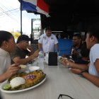 Ecuatorianos y panameños disfrutan del local del compatriota