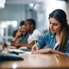 13 indicadores de desempeño, fueron considerados para formar la lista.