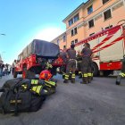 Bomberos acudieron a la residencia Casa dei coniugi donde se registró el incendio.