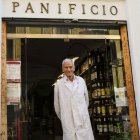 Anécdota.  Angelo Arrigoni recuerda la emoción del día que de pequeño se le envió a hacer un recado: llevar el pan al papa Juan XXIII.