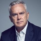 Huw Edwards informó a los británicos la muerte de Isabel II de Inglaterra. Hablamos de un comunicador de mucho prestigio.