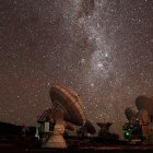 Las imágenes de radio de ALMA muestran un fascinante panorama .