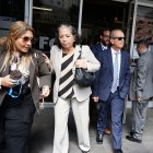 Versión. Patricia Ochoa, viuda de Gabela, estuvo presente en la comparecencia del perito argentino en la Fiscalía.