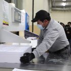 Preparación de papeletas para elecciones anticipadas.