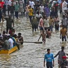Esta semana el agua superó su marca de peligro inundando instalaciones clave de la ciudad