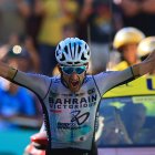 Saint-gervais Mont-blanc Le Bett (France), 16/07/2023.- Dutch rider Wout Poels of team Bahrain-Victorious wins the 15th stage of the Tour de France 2023, over 180kms from Les Gets les Portes du Soleil to Saint-Gervais Mont-Blanc le Bettex, France, 16 July 2023. (Ciclismo, Bahrein, Francia) EFE/EPA/MARTIN DIVISEK