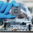 Producción.- Una planta donde se fabrican chips.