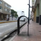 En Eloy Alfaro y Venezuela se han robado un tacho de basura.