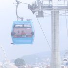 1. Las cabinas. Los actos considerados indebidos se han realizado en el interior de las cabinas de la aerovía. Muchas parejas circulan en ese medio de transporte.