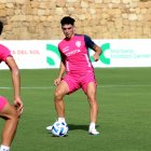 El volante argentino Lorenzo Faravelli es una de las figuras de los rayados.