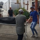 Análisis. El vehículo que apareció abandonado está registrado a nombre de una mujer. La Policía Judicial todavía realiza pericias.