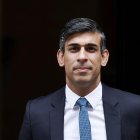 El primer ministro de Reino Unido, Rishi Sunak, anunció un incremento salarial a profesionales como médicos y profesores. No obstante, gremios anuncian protestas.