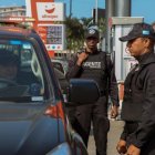 Agentes monitorean sitios públicos y estratégicos de la ciudad ante cualquier eventualidad.