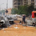 En las calles de Niamey se registraron violentas manifestaciones apoyando a la junta militar golpista.