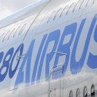 Nave.- Uno de los aviones elaborados por Airbus.