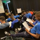 Los jugadores  de las formativas de los rayados en los talleres que recibieron por parte de especialistas.