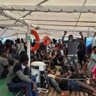 Más 2.300 migrantes en centros de acogidas que empieza a saturarse.