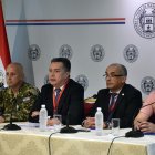 El embajador Fernando Acosta (c), coordinador Ejecutivo del Traspaso de Mando Presidencial, habló sobre el operativo para la investidura de Santiago Peña.