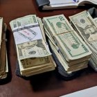 Incautaron armas de fuego, dispositivos electrónicos y grandes cantidades de dinero en efectivo.