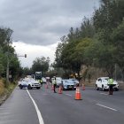 Los agentes de tránsito de Quito realizan controles sobre documentos y el estado de los vehículos de pasajeros