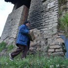 istoria. Las hermanas aún muestran las viejas estructuras de la fábrica construidas con sus ladrillos.