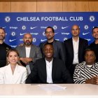 Moisés Caicedo fue oficializado como nuevo jugador del Chelsea.