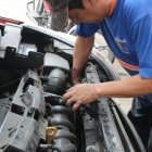 El radiador  del vehículo debe ser revisado cada año, según expertos.