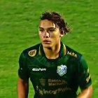 Con apenas 15 años, Erick Zambrano debutó en el futbol profesional.