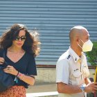 Silvia Bronchalo, la madre de Daniel Sancho, el joven español acusado del asesinato y descuartizamiento del cirujano colombiano Edwin Arrieta, sale este jueves de la cárcel tailandesa de Koh Samui tras ver a su hijo, en prisión provisional desde el 7 de agosto.