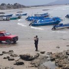 Agentes policiales acudieron al muelle tras la balacera.