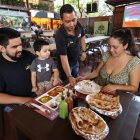 Oferta. La platillos también se adaptan a los paladares de los comensales, sean platos muy picantes o con una intensidad moderada, pero sin perder la esencia de esta gastronomía.