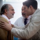 Los dos actores en "Vencer la ausencia".