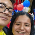 El Cuy con la productora.