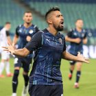 El guayaquileño de 38 años es actualmente capitán y figura en el Sochi de Rusia.