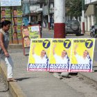 En noviembre del 2006, los candidatos presidenciales Rafael Correa y Álvaro Noboa se enfrentaron en la segunda vuelta electoral.